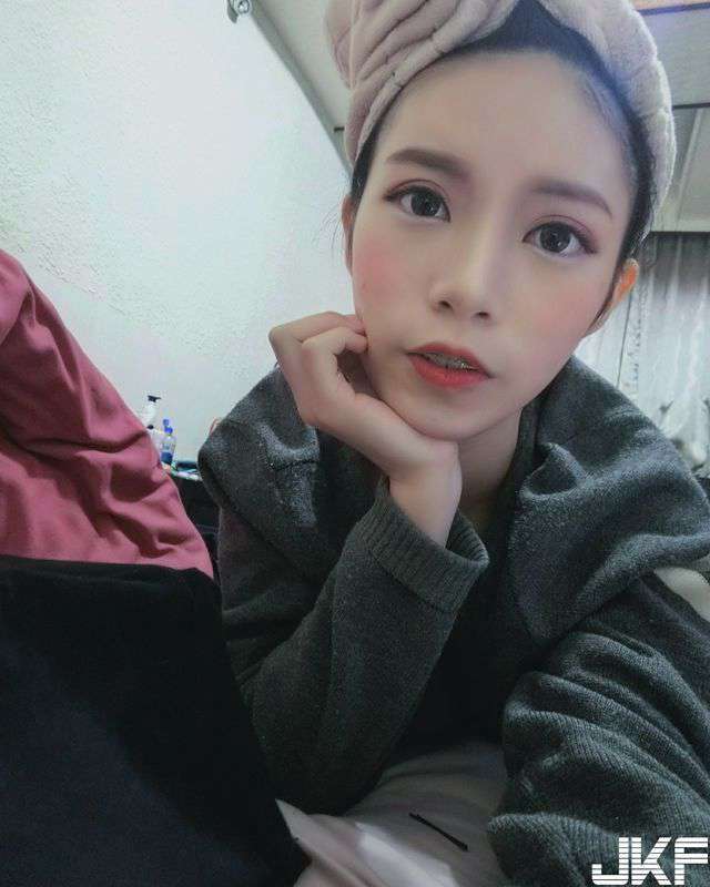 红杏母女娇